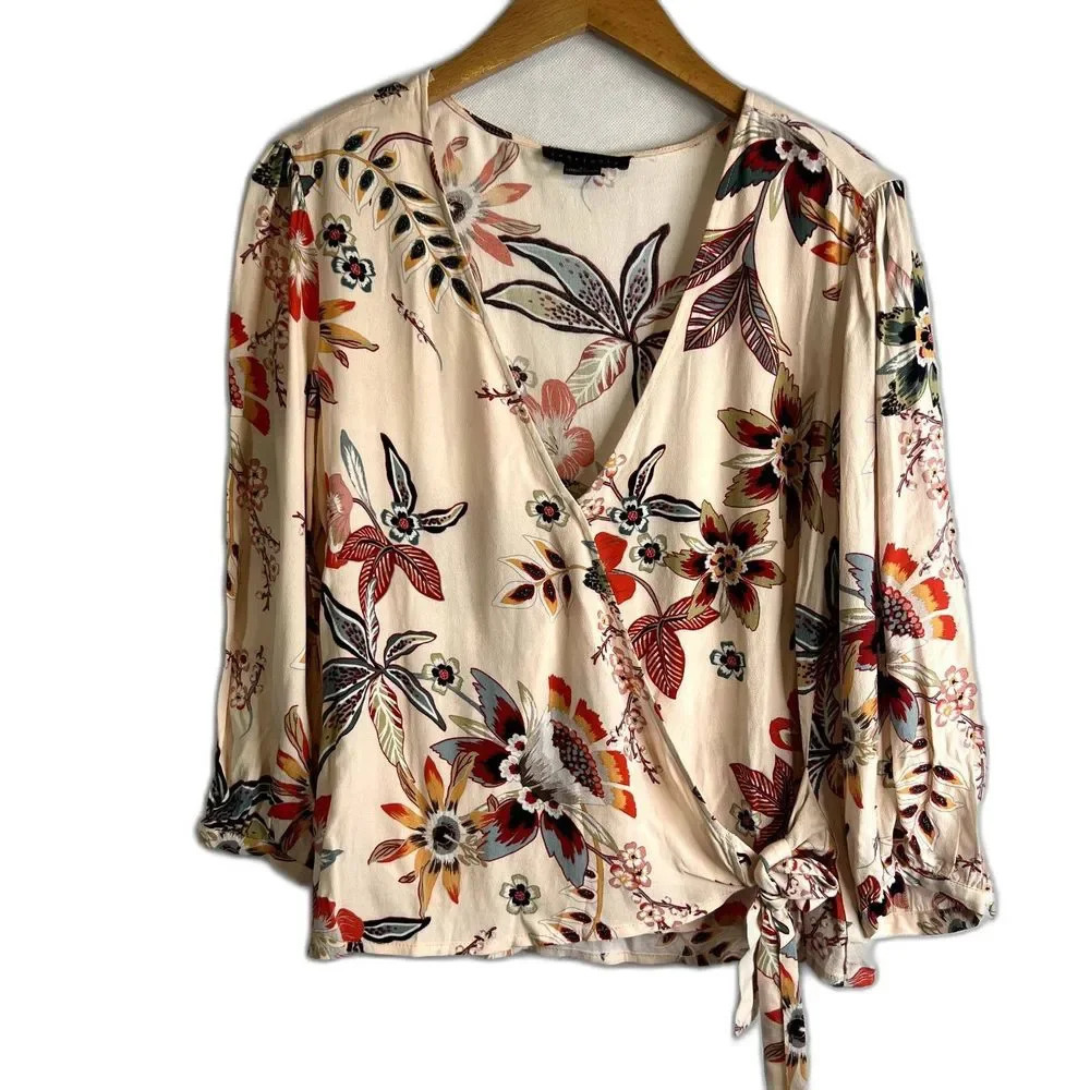 Sanctuary Long Sleeve Floral Wrap‎ Blouse Size XS